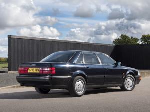 Audi V8 1988 года  (UK)